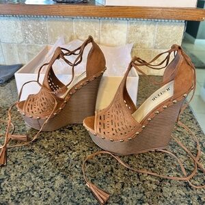 Size 7 Wedges, New In Box